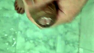 चूतड़ हिलाते शावर में लंड झटके - ब्राजीलियाई सोलो फेटिश