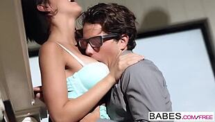 Skinny Teen 18+ Babe Gets Facial Cumshot From Cock In Pov Sport Scene