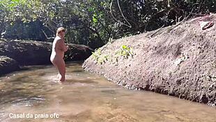 O Caseiro Pegou Me Tomando Banho No Rio