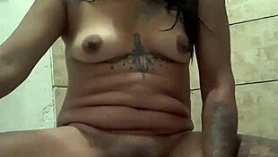 big ass teen gets outdoor blowjob and squirting on big cock!