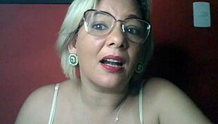 Dei Para O Tecnico Do Gas Com O Casal Vizinho