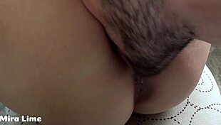 licking pussy till she cums dripping?