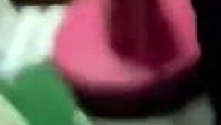 beautiful girlfriend sandraxo1 in bondage gives a special kiss