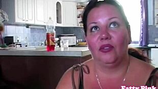 Watch this fat mature beauty fuck between her massive tits?