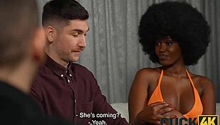 पहली बार स्विंगर्स ने कक4के थॉमस क्लाउन अफेयर में डुबकी लगाई