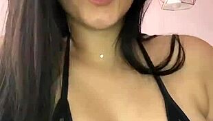 Intriguing Wank Cam Session with a Rich Individual