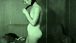 man, i can’t even describ how much i luv watchin these retro chicks gettin undressed n fucked!