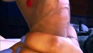 Stepdaughter pleases stepfather tightly