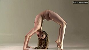 How Does Russian Teen Sofia Zhiraf Spread Legs in Gym?