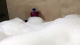 Cyno Model Enjoys Solo Bubble Bath in Costume