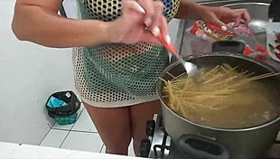 is sarah rosa's big tits bouncing while she cooks that sexy macaroni?