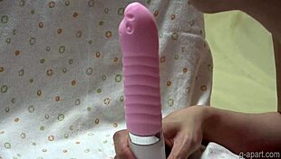 Hey, Lily Hosho's Webcam Profile