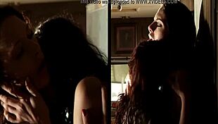 Julia Voth seduces with kissing and sucking in lesbian fucking scene