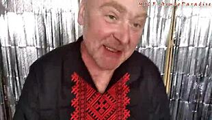 aimee the hot russian milf says spread your legs mum while using dildo 😏