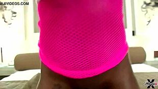 maxinex ties up jada fire and makes her squirt