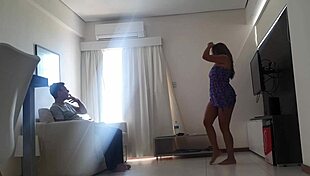 I feel so excited as this brunette latina model perreas and roza mi pijo with her big ass in homemade action, amateurs joining in.