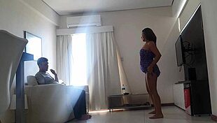 I feel so excited as this brunette latina model perreas and roza mi pijo with her big ass in homemade action, amateurs joining in.