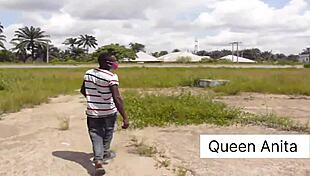 ये नई काली चूत ब्लोजॉब के लिए चेक करो