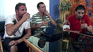 19 year old slut gives intense blowjobs in ropes