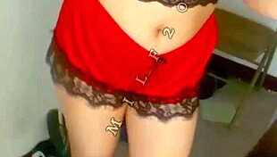 Asian Milf Craves Intense Outdoor Fingering Action!