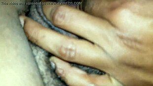 rubbing my clit on her hole 😍