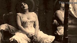 feeling nostalgic with these vintage erotic drawings