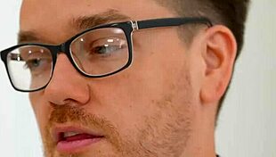 क्लासरूम में ही टीचर, एलिजा इबार्रा ने काइल मेसन को उकसाया चुदाई के लिए