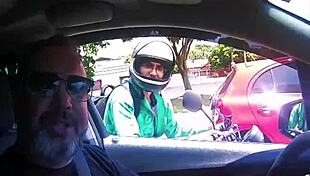 uma novinha carioca fucks hard on streets