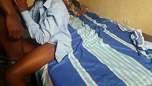 काली 18+ लड़की घरेलू क्विकी में जोरदार चुदाई लेती है