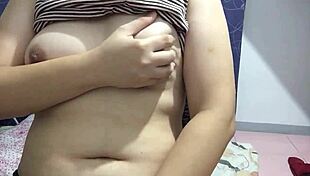 My Filipina girlfriend showed her natrual tits when no one was arround, oh so horny!