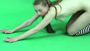 anna mostik spreads legs wide!