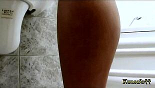 Feeling The Passion In Bath Tub Fuck With Hot Natural Blonde