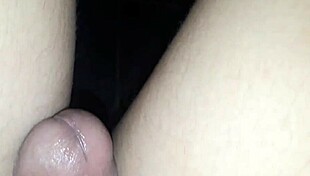 Vietnamese Gay Jerking Off Non-Stop In Toilet Cumshot!