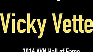 Milf Vicky Vette rubs her wet pussy and shows off tan lines!