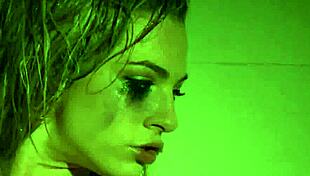 Sexy Dahlia Masturbates In The Shower With Her Tits And Ass