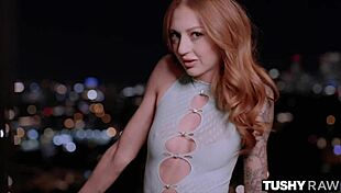 तंग गांड वाली सेक्सी रेडहेड केंड्रा की गांड भर दी