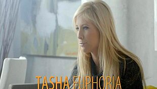 I crave this tasty legal teen rubbing her horny twat