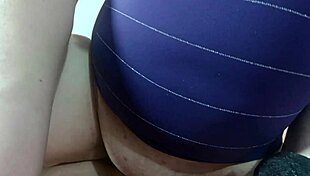 La zorra de mi hermanastra es la mejor cabalgando y mamando verga