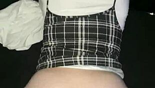 Yo, right before her family dinner, guess what happened?