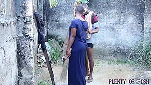 यार, गेटो सेक्स बाहर कर्वी बेब के साथ वाइल्ड है