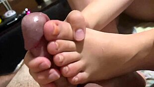Young Babe's Intense Footjob Closeup