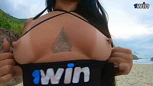 primeira mamada do ano - fui de mai� socadinho para praia coloquei minha bucetinha pra fora e chamei o estranho e advinha o que aconteceu!