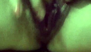 Amateur girl plays with toys on pussy 😈