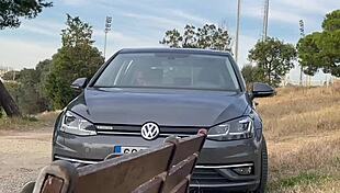 Miss Alessandra's Intense Desire Leads Her To Fuck Jesus Reyes In The Forest