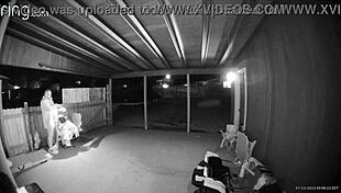 Amateurs fuck outdoors in public