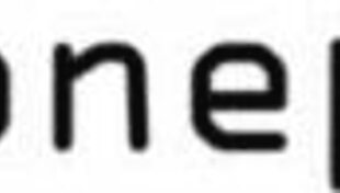 ginger teen showing her nice ass on the beach