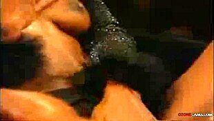 Mocha and chocolade engage in office threesome