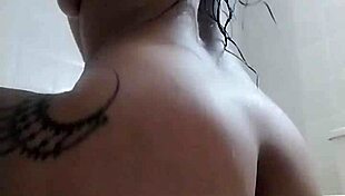 Colombiana gets horny in shower, squirting with dildo 😏