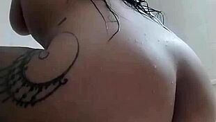 Colombiana gets horny in shower, squirting with dildo 😏