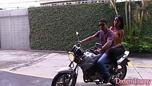 i'm thays tavares, inviting a guy to satisfy my ass with anal